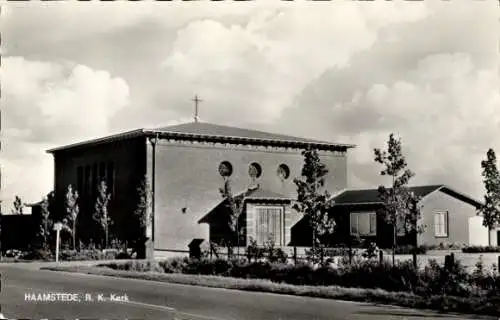 Ak Haamstede Zeeland Niederlande, römisch-katholische Kirche