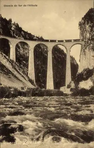 Ak Kanton Graubünden Schweiz, Chemin de fer de l'Albula, Viadukt der Albulabahn, Flusspartie