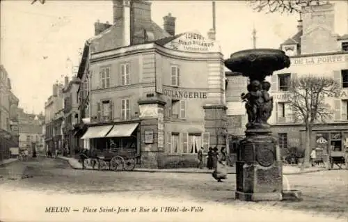 Ak Melun Seine et Marne, Place Saint-Jean et Rue de l'Hotel de Ville