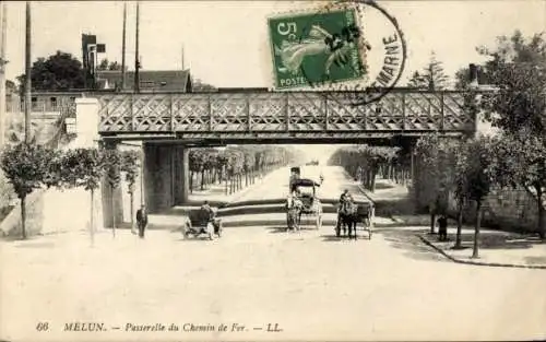 Ak Melun Seine et Marne, Passerelle du Chemin de Fer