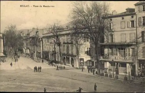 Ak Millau Aveyron, Place du Mandaroux