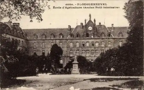 Ak Plouguernével Cotes d'Armor, Ecole d'Agriculture (Ancien Petit Seminaire)