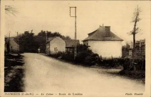 Ak Plumieux Cotes d'Armor, La Cohue, Route de Loudeac