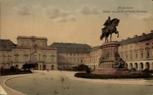 Ak Mannheim in Baden, Schloss, Kaiser-Wilhelm-Denkmal