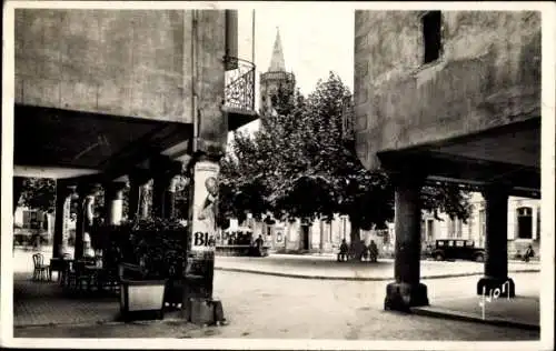 Ak Millau Aveyron, Rathausplatz