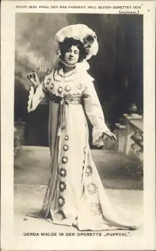 Ak Schauspielerin Gera Walde, Operette Pufferl, Portrait