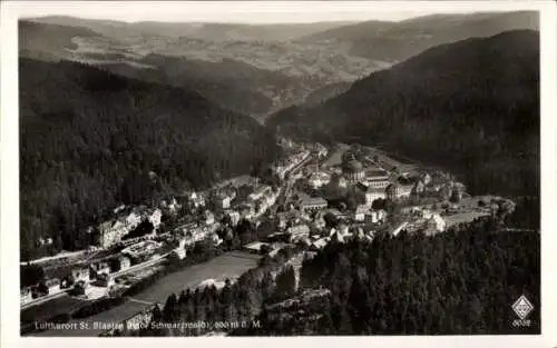 Ak St. Blasien im Schwarzwald, Fliegeraufnahme vom Ort