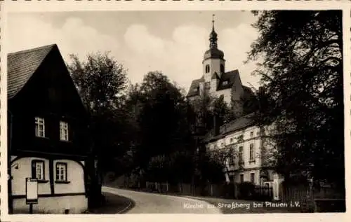 Ak Straßberg Plauen im Vogtland, Kirche, Straßenpartie