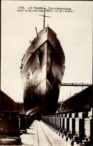 Ak Le Havre, Transatlantique dans la nouvelle cale sèche, Trockendock, Dampfer