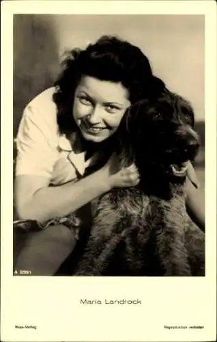 Ak Schauspielerin Maria Landrock, Portrait mit Hund