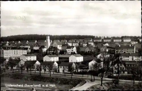 Ak Lüdenscheid im Märkischen Kreis, Blick auf Ortschaft und Umgebung