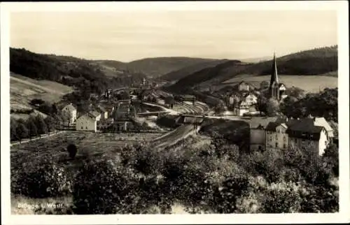 Ak Brügge Lüdenscheid im Märkischen Kreis, Totalansicht, Eisenbahnstrecke, Kirche