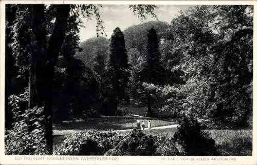 Ak Steinbergen Rinteln Wesergebirge, Im Park von Schloss Arensburg