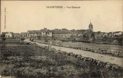 Ak Sauveterre de Rouergue Aveyron, Ortseingang, Gesamtansicht