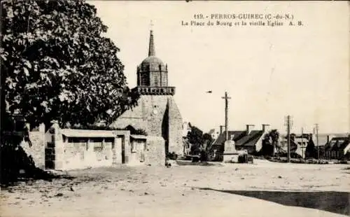 Ak Perros Guirec Côtes-d’Armor, Place du Bourg, alte Kirche