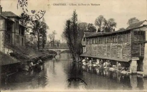 Ak Chartres Eure et Loir, Pont du Massacre