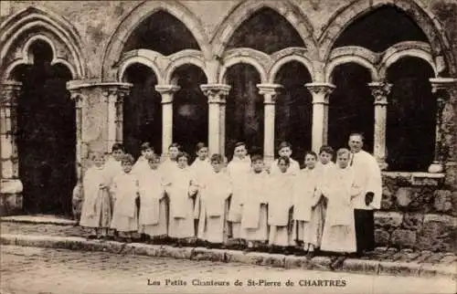 Ak Chartres Eure et Loir, Les Petits Chanteurs de St. Pierre