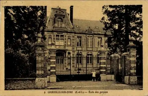 Ak Courville Eure et Loir, Ecole des garcons