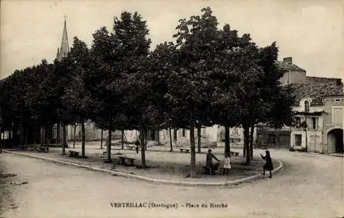 Ak Verteillac Dordogne, Place du Marche