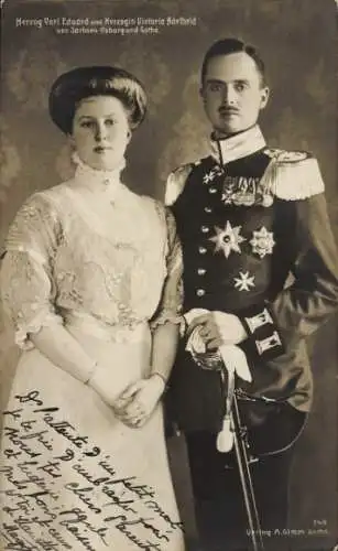 Ak Herzog Carl Eduard von Sachsen Coburg Gotha, Herzogin Victoria Adelheid