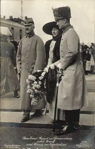 Ak Herzog Ernst August von Braunschweig, Prinzessin Victoria Luise, Herzog von Cumberland