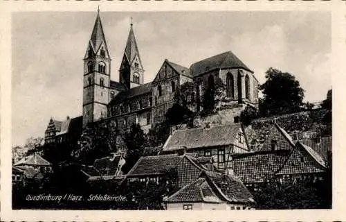 Ak Quedlinburg im Harz, Schloßkirche, Wohnhäuser, Kirchturm 