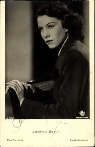Ak Schauspielerin Adelheid Seeck, Seitenportrait, Autogramm