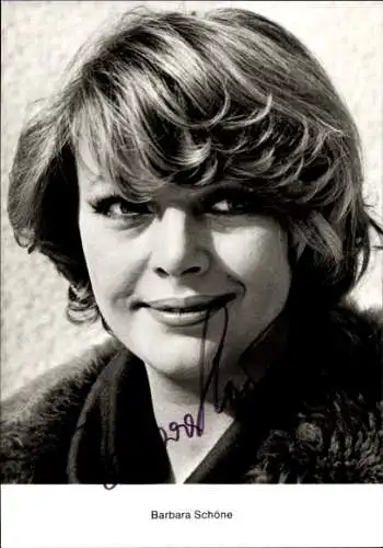 Ak Schauspielerin Barbara Schöne, Portrait mit Pelzjacke, Autogramm