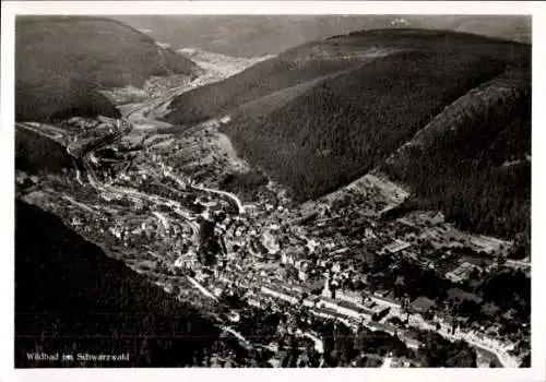 Ak Bad Wildbad im Schwarzwald, Fliegeraufnahme