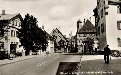 Ak Biberach an der Riß Oberschwaben, Hindenburg Waldseer Straße