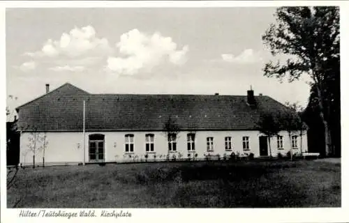 Ak Hilter in Niedersachsen, Kirchplatz mit Kirche