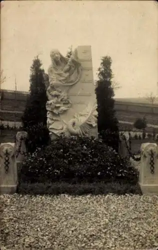 Foto Ak Chemnitz in Sachsen, Französ. Krieger-Denkmal