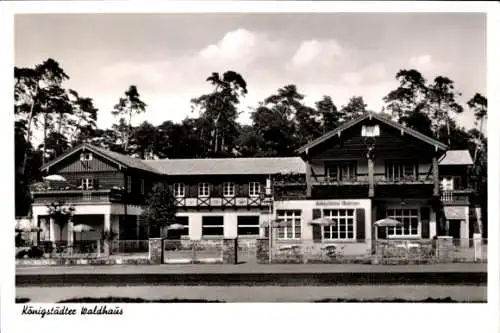 Ak Rüsselsheim in Hessen, Königstädter Waldhaus, Bes. Gg. Göbel