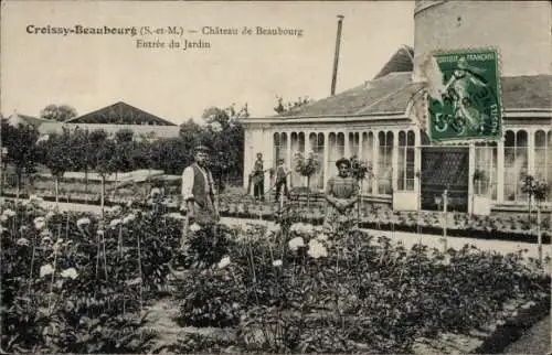 Ak Croissy Beaubourg Seine et Marne, Chateau de Beaubourg, Entree du Jardin