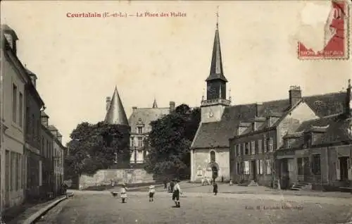 Ak Courtalain Eure-et-Loir, Place des Halles