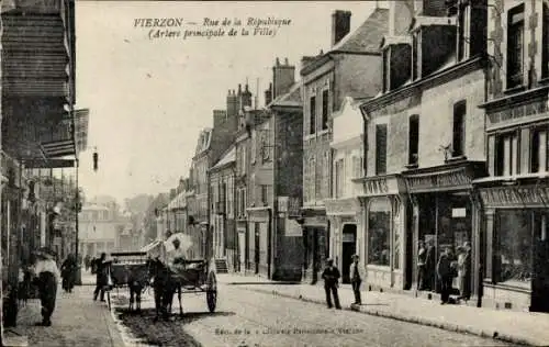 Ak Vierzon Cher, Rue de la Republique, (Ariere principale de la Ville)