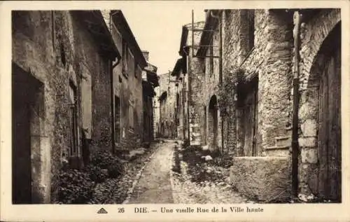 Ak Die Drome, Une vieille Rue de la Ville haute