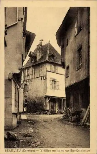 Ak Beaulieu sur Dordogne Corrèze, Rue Ste Catherine