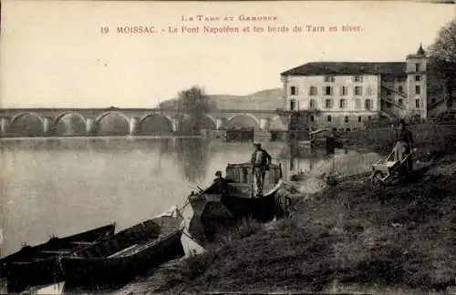 Ak Moissac Tarn et Garonne, Pont Napoleon, Bords du Tarn en hiver