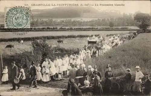 Ak Grainville-la-Teinturière Seine Maritime, Procession blanche