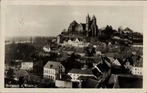 Ak Breisach am Rhein, Blick über Dächer zum Münster