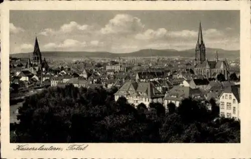 Ak Kaiserslautern in Rheinland Pfalz, Blick auf Stadt über den Häuserdächern