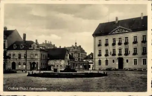 Ak Gößnitz in Thüringen, Freiheitsplatz, Ratskeller, Brunnen, Häuserfassaden