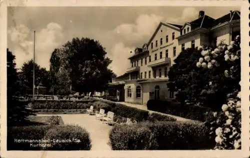 Ak Bad Lausick in Sachsen, Kurhotel Hermannsbad, Parkansicht