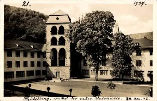 Ak Heidelberg am Neckar, Universität, Hof