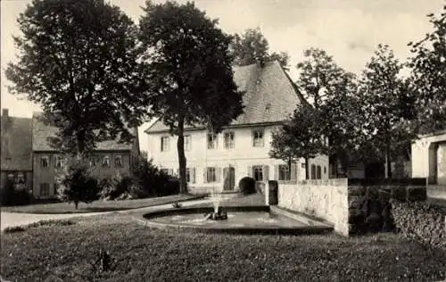 Ak Hainichen in Sachsen, Altes Pfarrhaus, Fontäne