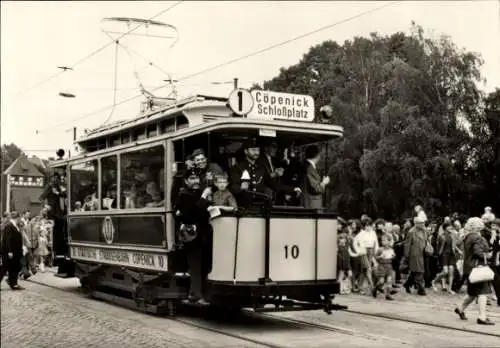 Ak Berlin Köpenick, Köpenicker Festwochen, Historische Straßenbahn zum Schlossplatz