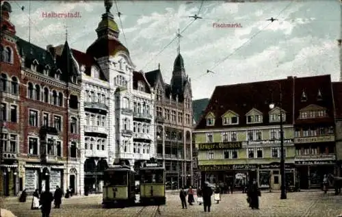 Ak Halberstadt am Harz, Fischmarkt, Straßenbahnen