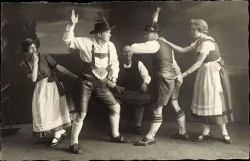 Ak Schauspieler, Theaterszene, Trachten
