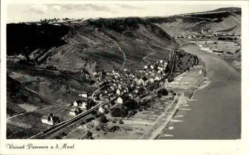 Ak Pommern an der Mosel, Luftbild